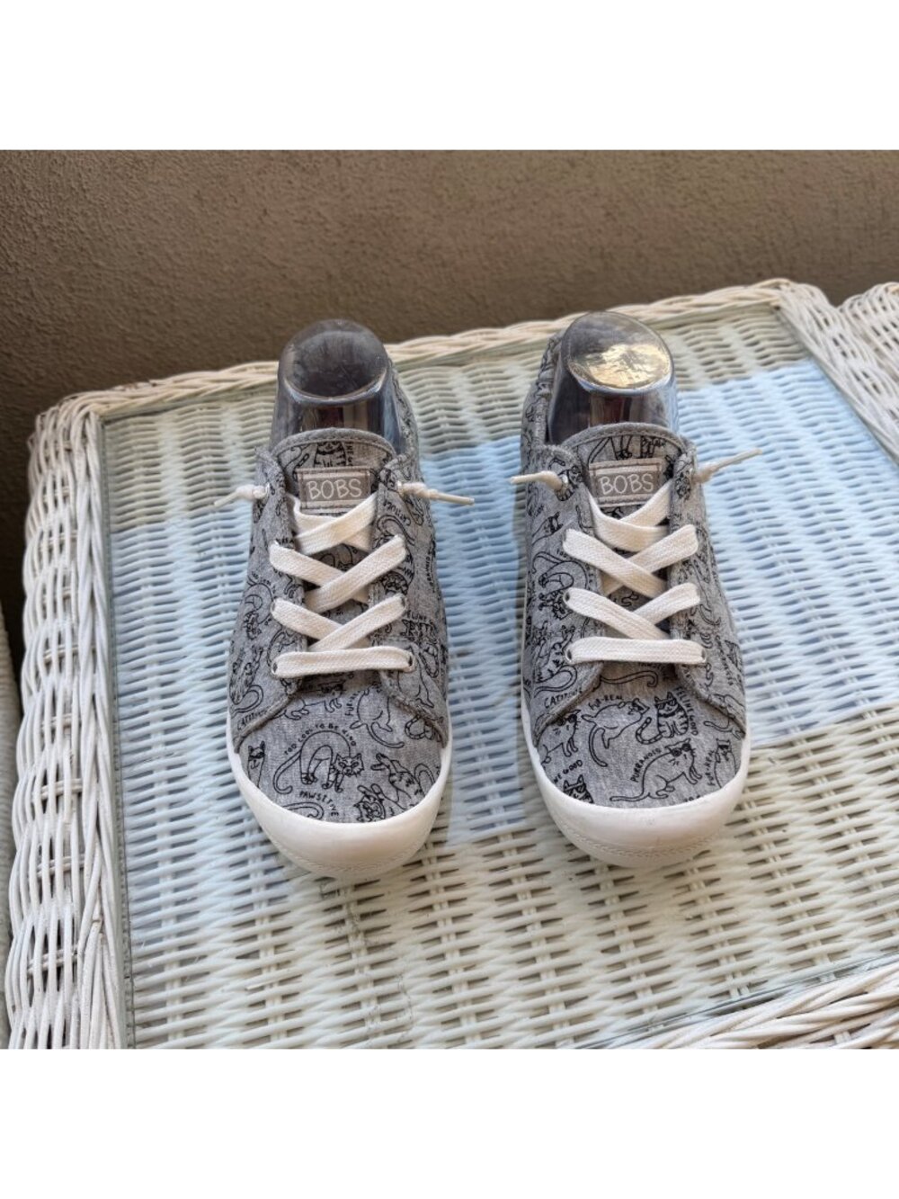 Skechers BOBS Womens Grey Cat Print Casual Sneakers 10 Memory Foam